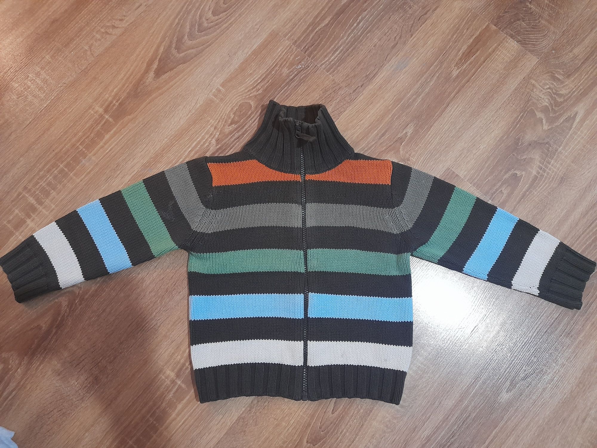 Sweter chłopięcy na zamek r. 98 / 104 H&M