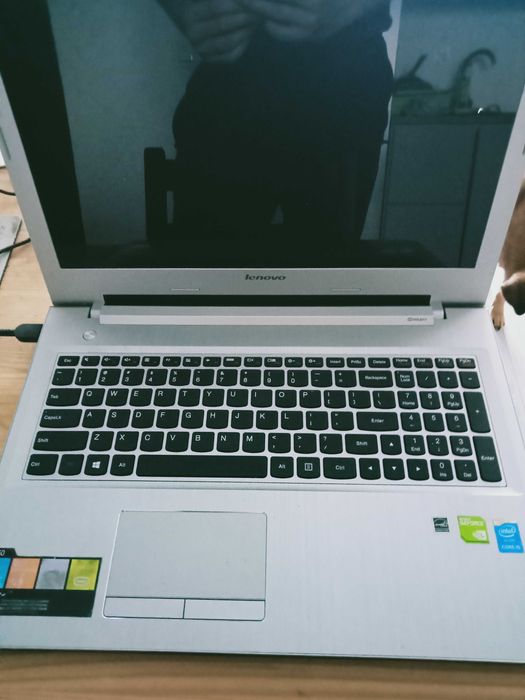 Lenovo Z50-70 i5 8GB RAM SSD 256 GB GeForce 810M Windows 10