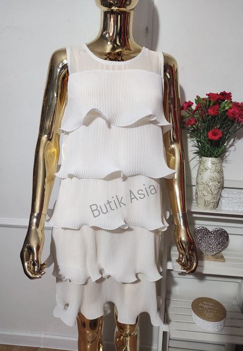 Sukienka biała falbanki 38/40 piękna 42/XL komunia chrzest damska