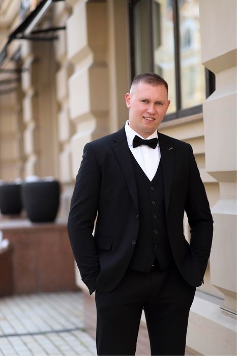 Чоловічий костюм