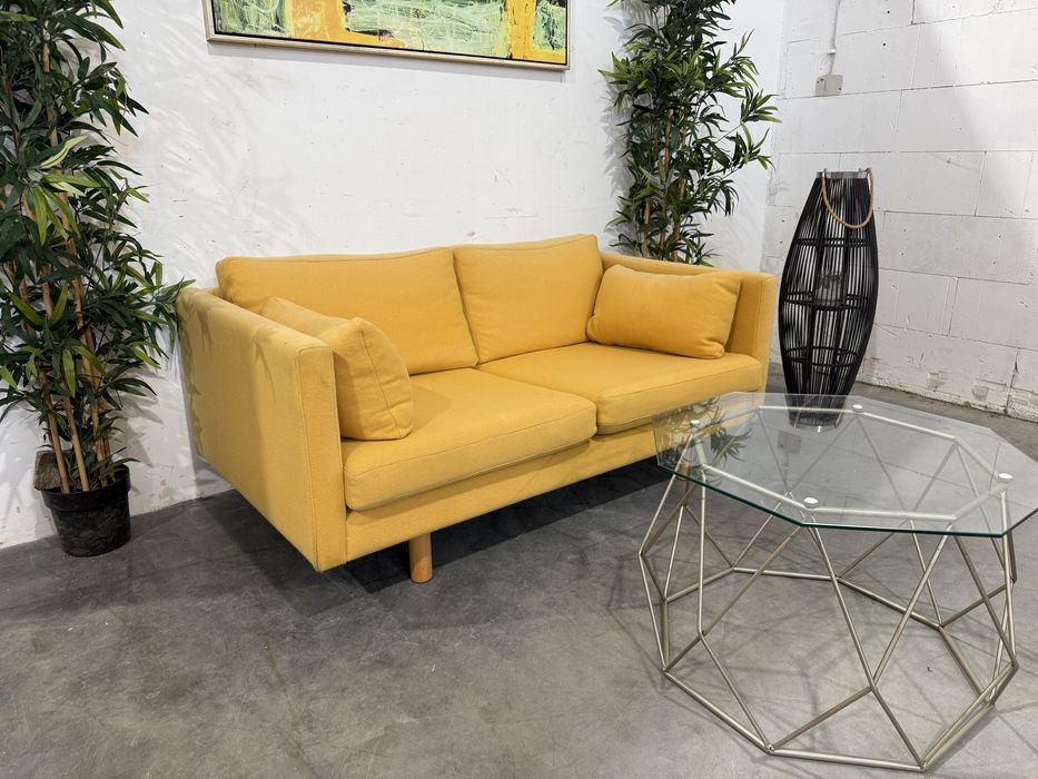 Piękna stylowa sofa dwuosobowa wygodna wysoka jakość dowóz wysyłka