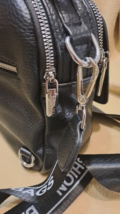 Сумочка -рюкзак (крос-боді)шкіряний