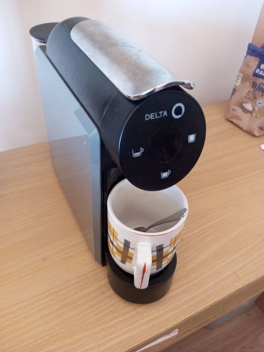 Cafeteira delta em bom estado
