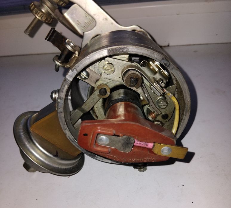 Трамблер розподілювач запалювання р-137