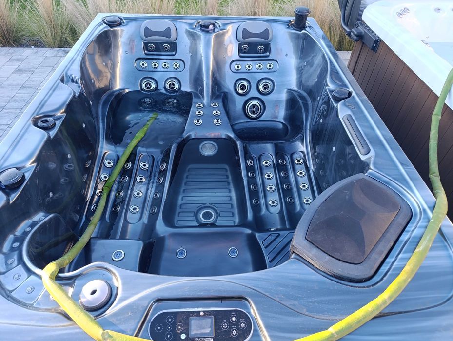 Jacuzzi Hot Tub Balia Bania Balboa  Jakuzi Platinum Spa 3 osobowe