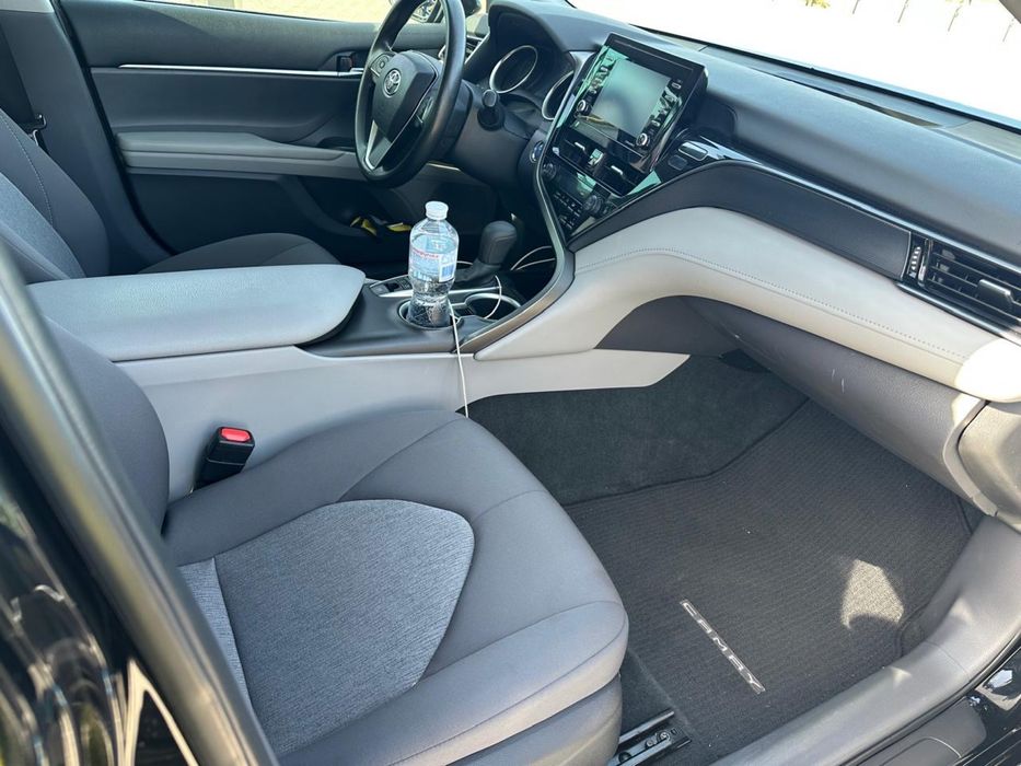 Автомобіль Toyota Camry 70, 2022 рік, гібрид, Тойота Камрі 70, 64000
