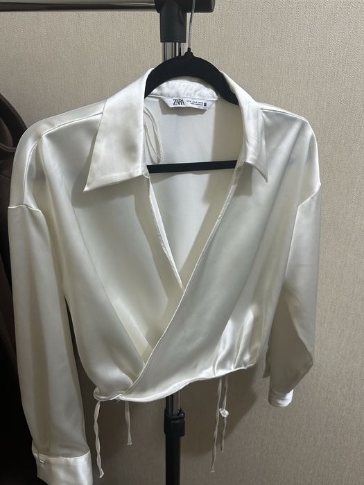 Сатинова блуза Zara