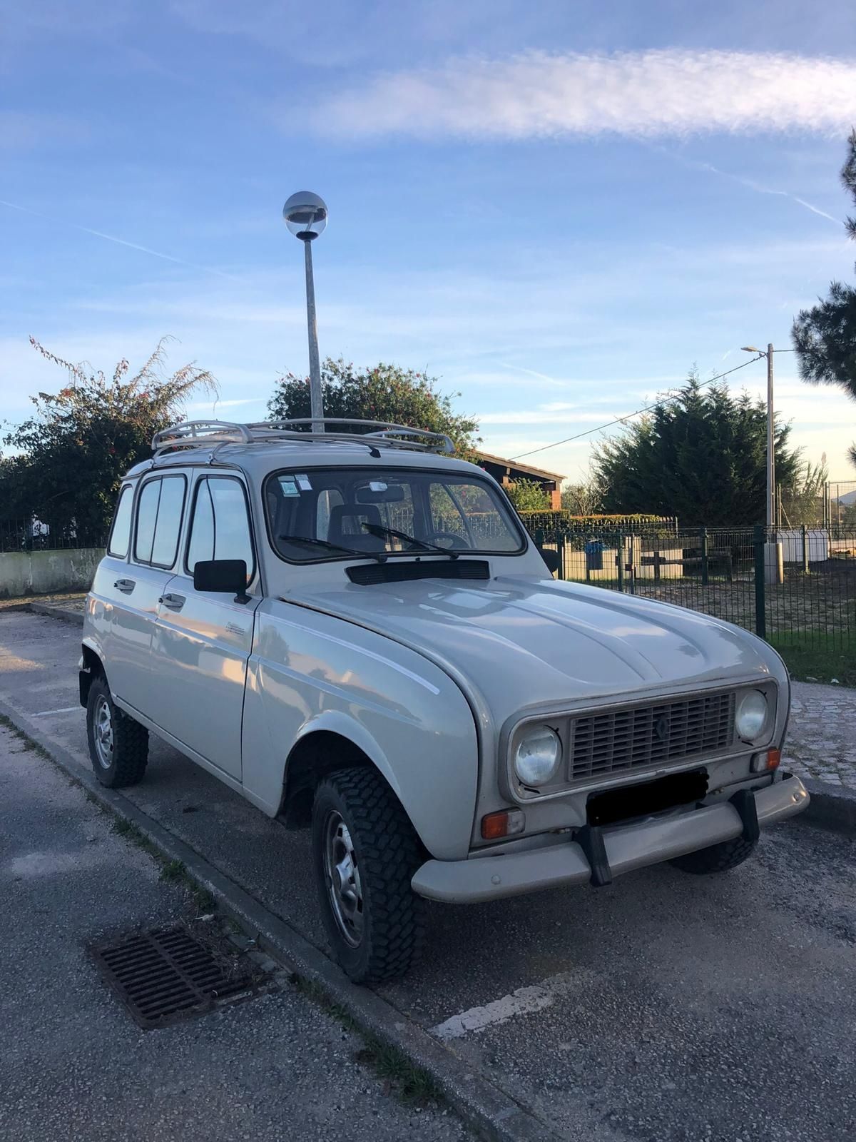 Renault 4L TL Savane