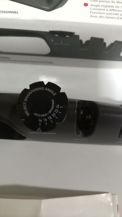 Afiador de facas e tesouras