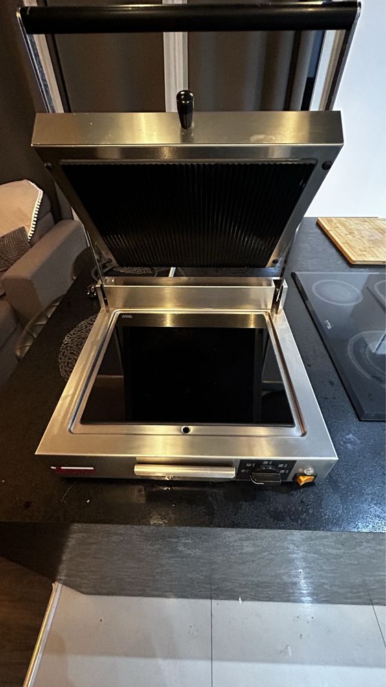 GRILL  do kanapek SIRMAN cort vr
