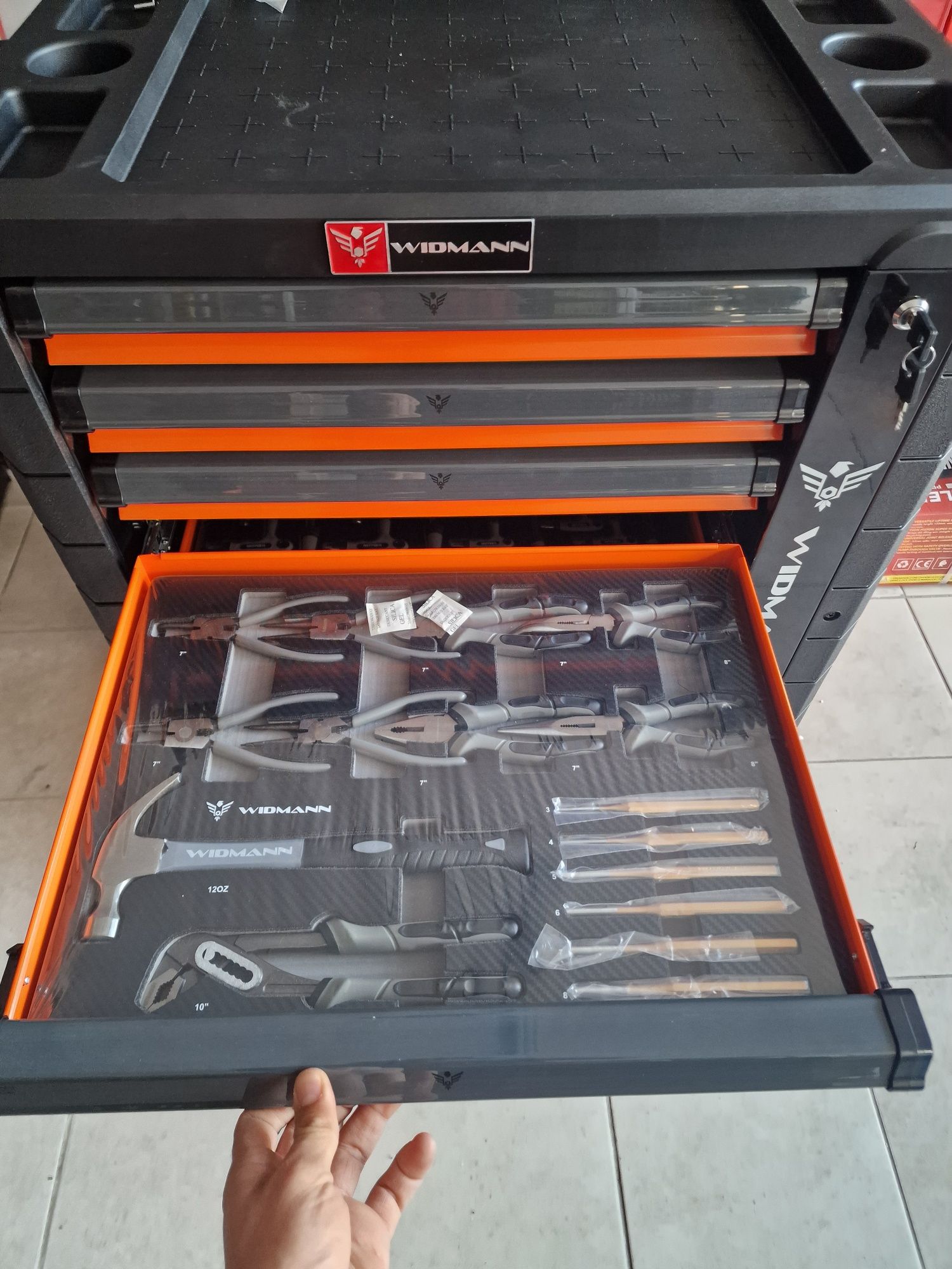 Carrinho de ferramenta de 7 gavetas 6 completas novo