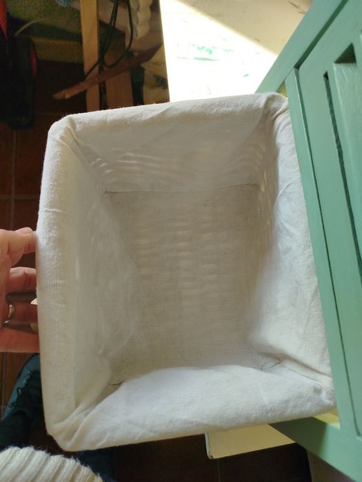 Mesinha de cabeceira ou auxiliar