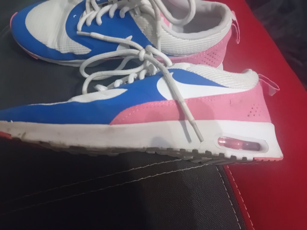 Buty sportowe nike