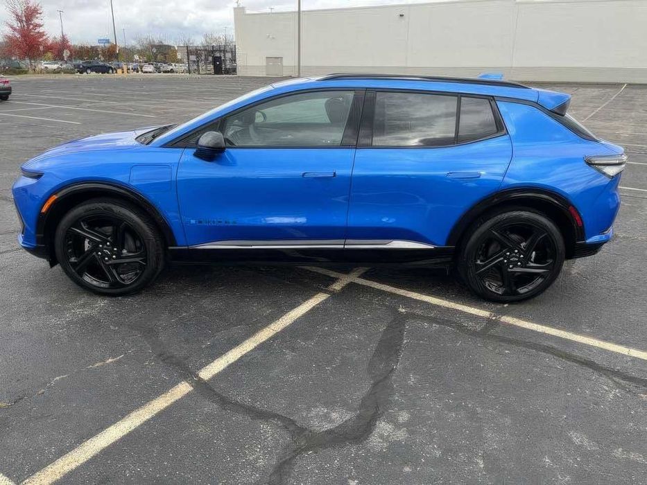 Chevrolet Equinox EV RS      2025