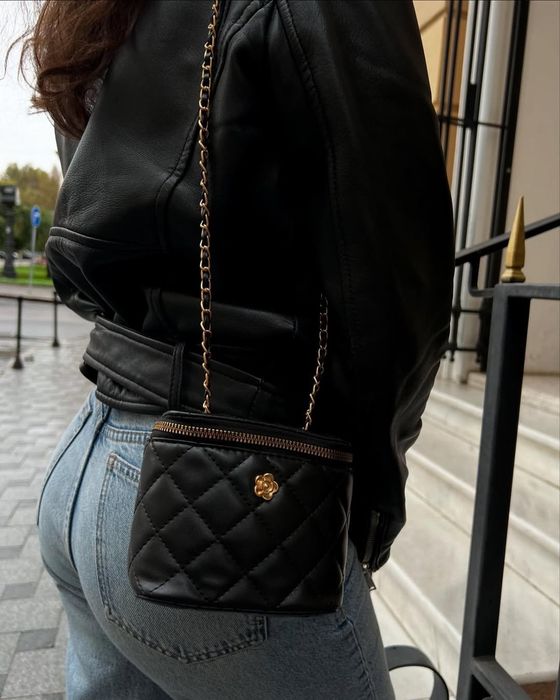 Міні сумочка в стилі шанель