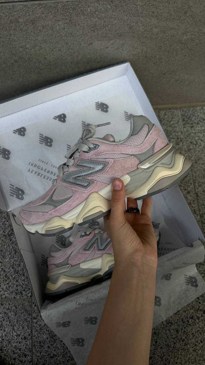 New Balance 9060 Light Pink