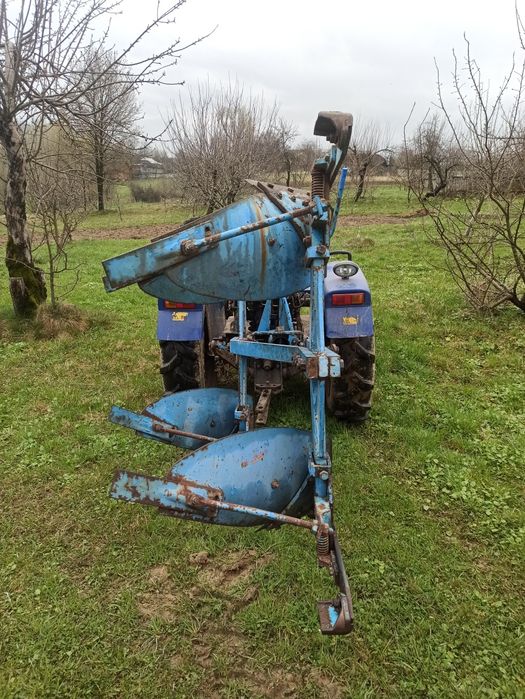 Продам плуг Lemken