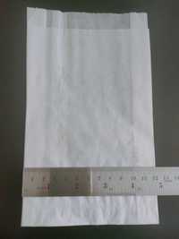 Saquetas papel branco 35g; medidas 12x20x3,8cm;