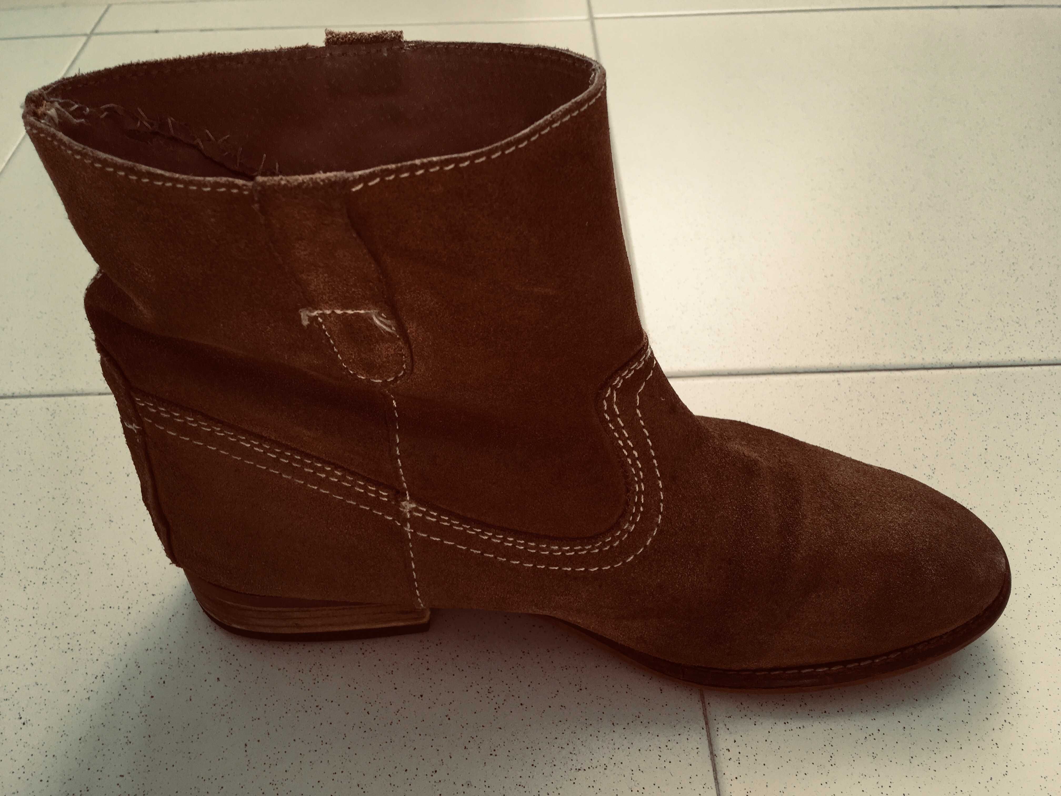 Botas Senhora em pele (Botim curto)