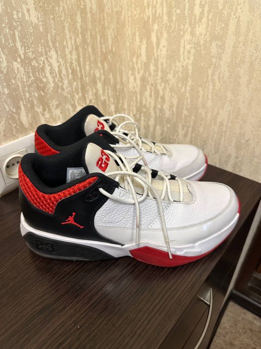 Кросівки jordan max aura 6