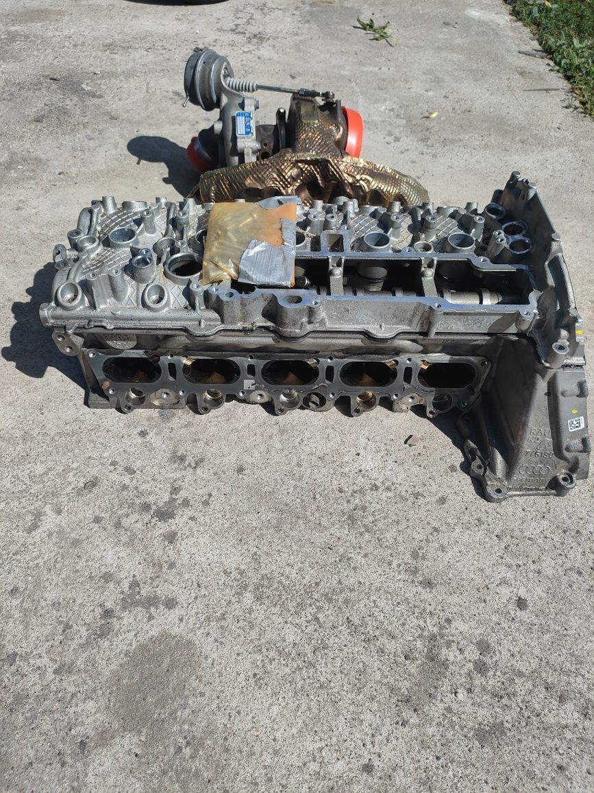 Glowica cylindra Turbina turbo Audi RS 3 Limousine 2.5 TFSI 20V Quattr
