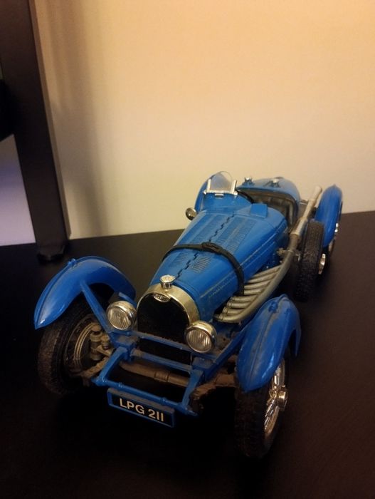 Burago Bugatti LPG 211