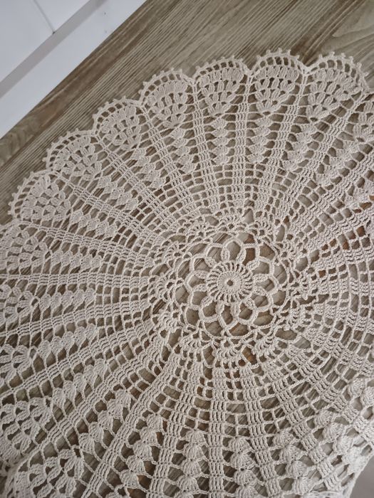 Duża serweta szydełkowa 50cm ecru do koszyka i nie tylko