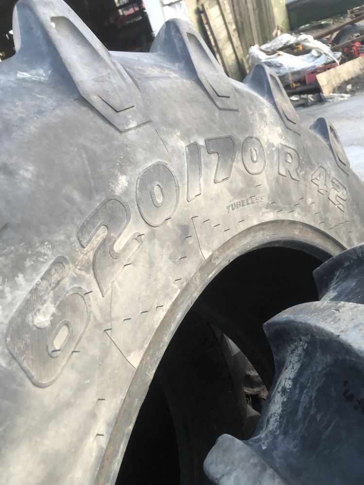 Opon 620.70r42 trelleborg  jak pirelli