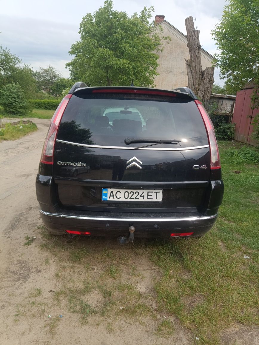 Терміново Citroen C4 Picasso 1.6