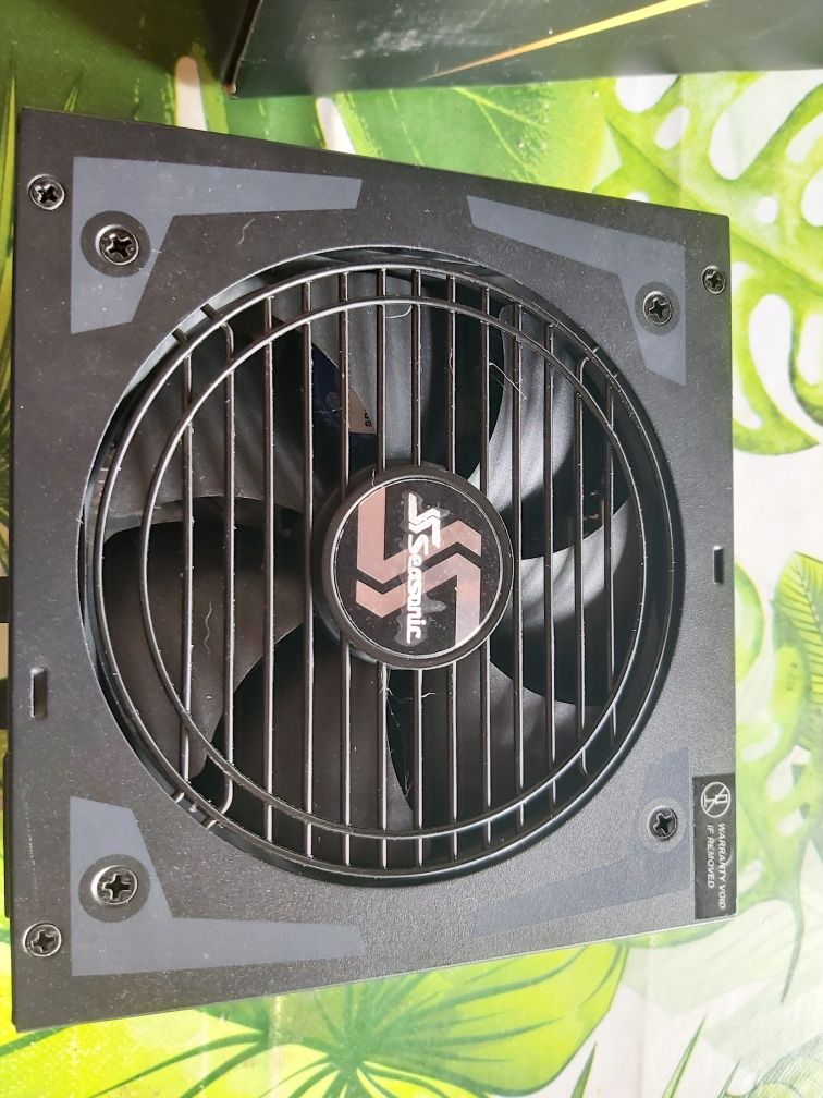Zasilacz Seasonic Focus + Plus 750W Platinum