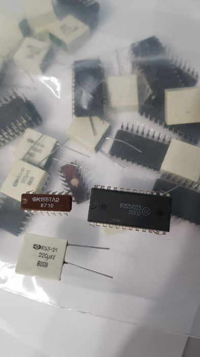 Конденсаторы, микросхемы К155ТЛ2 К53-21 К155ИДЗ 9002 К40У9 Лампочки