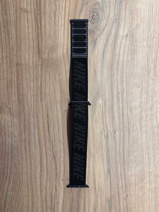 Nike Sport Loop Black – Moc. Styl. Charakter.