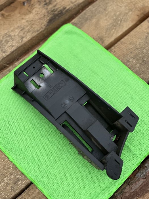 BMW E39 кронштейн М бампера R правий М пакет е39 Кріплення Передній М