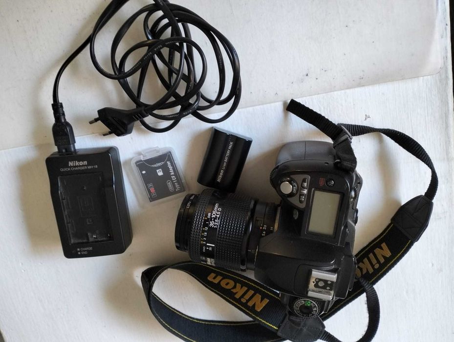 Maquina fotográfica Nikon D 70