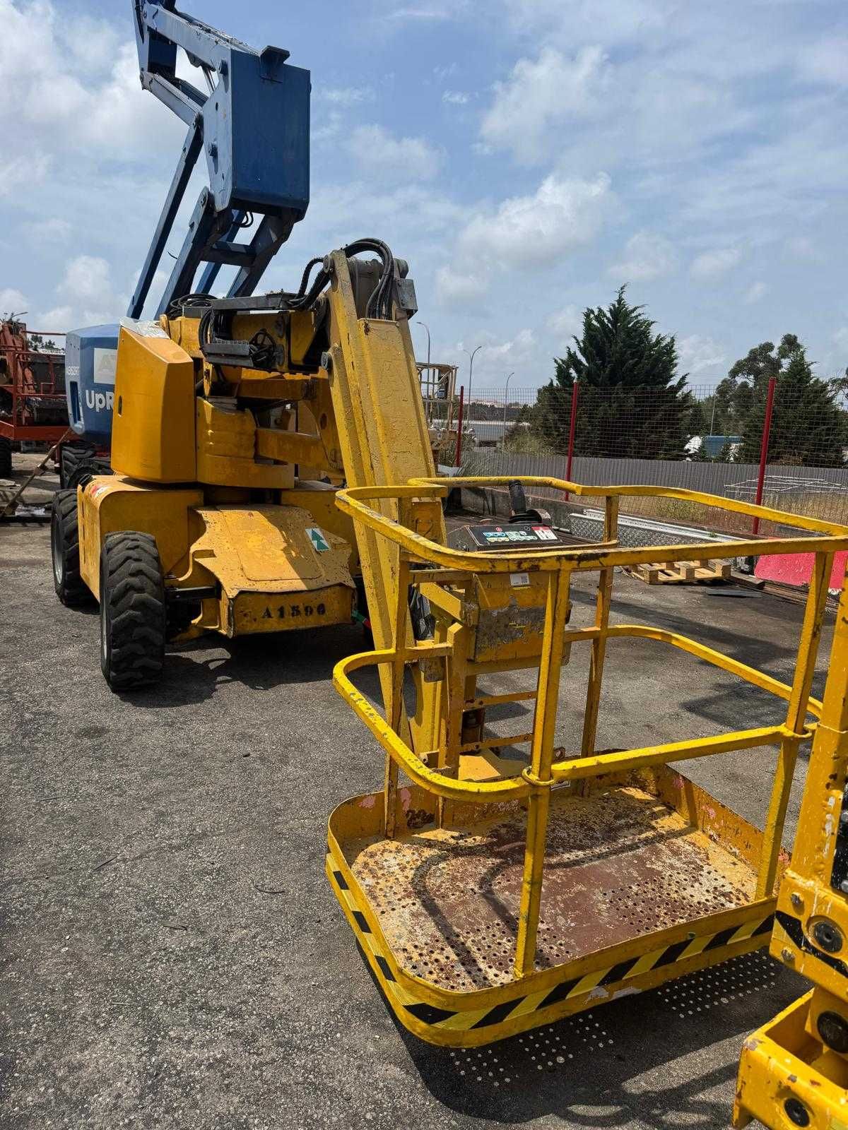 Plataforma Elevatória Articulada Diesel 12 mts HA12PX