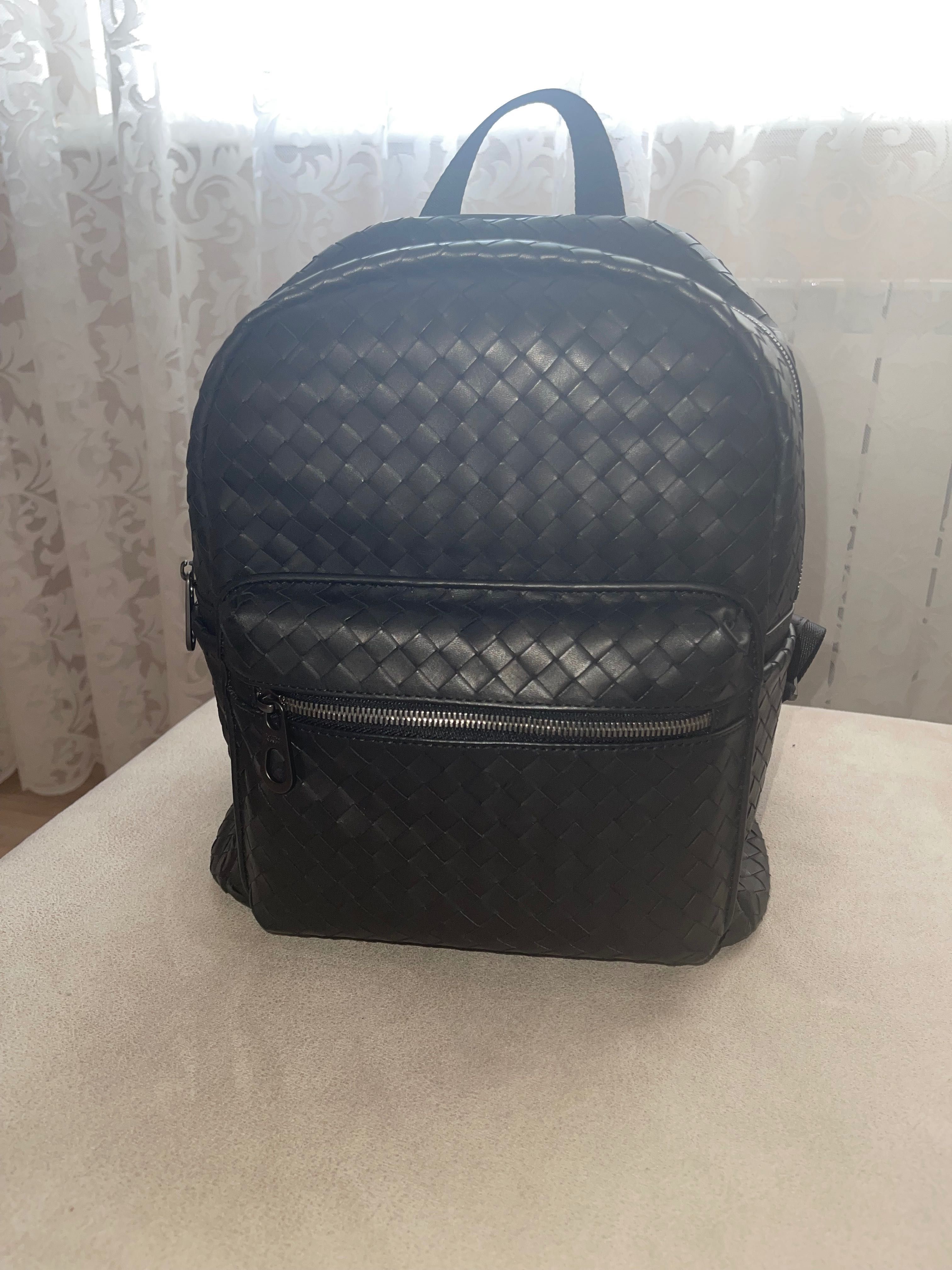 Продам рюкзак Bottega Veneta