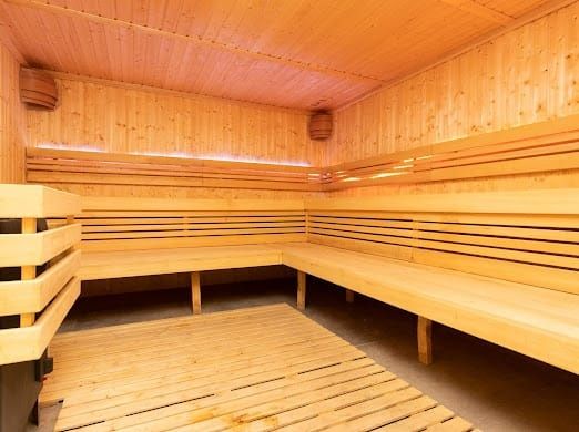 Apartament z basenem, sauna i jacuzzi.