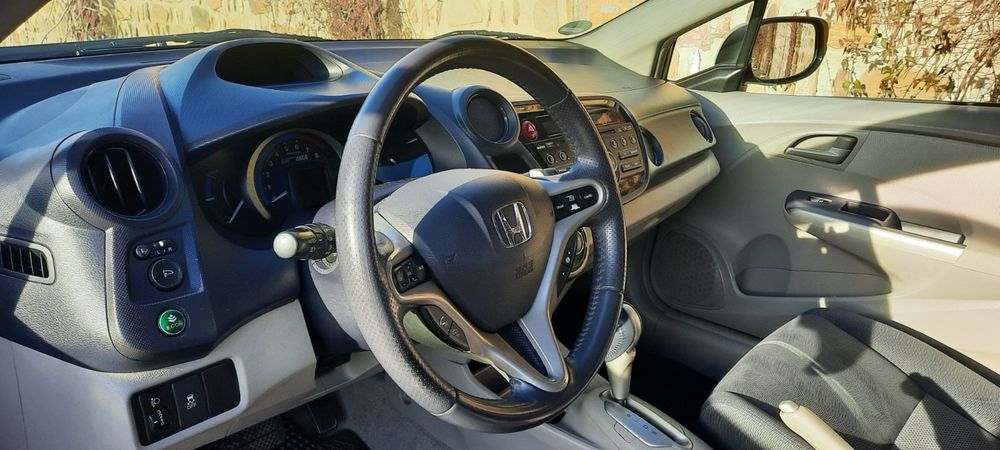 Honda    Insight
