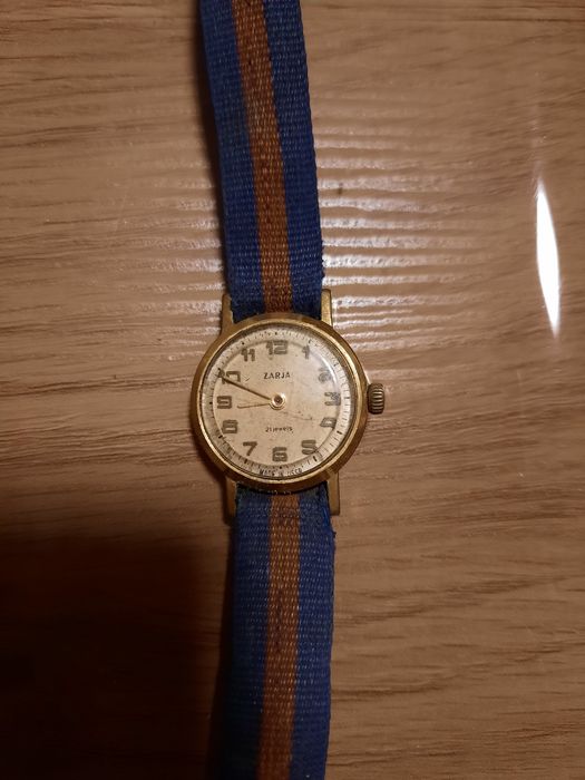 Zegar damski Zarja 21 kamieni