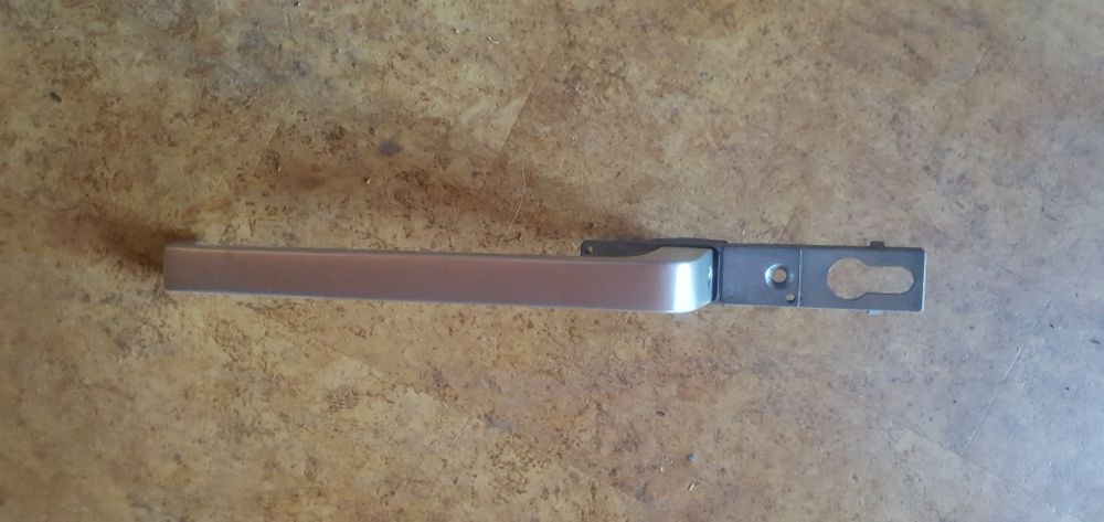 Klamka aluminiowa do drzwi przesuwnych