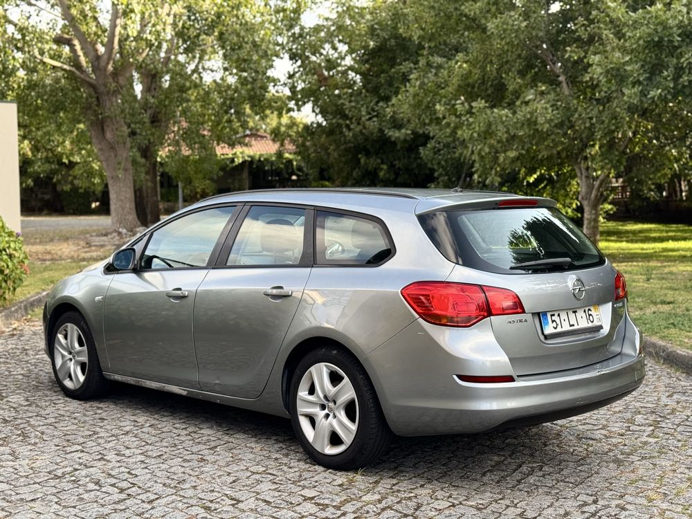 Opel Astra 1.3 CDTI (2011)