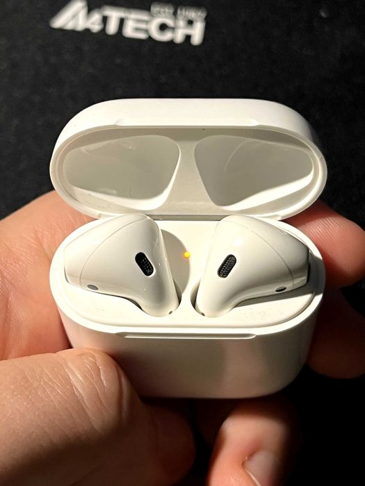 AirPods 1 (оригінал)