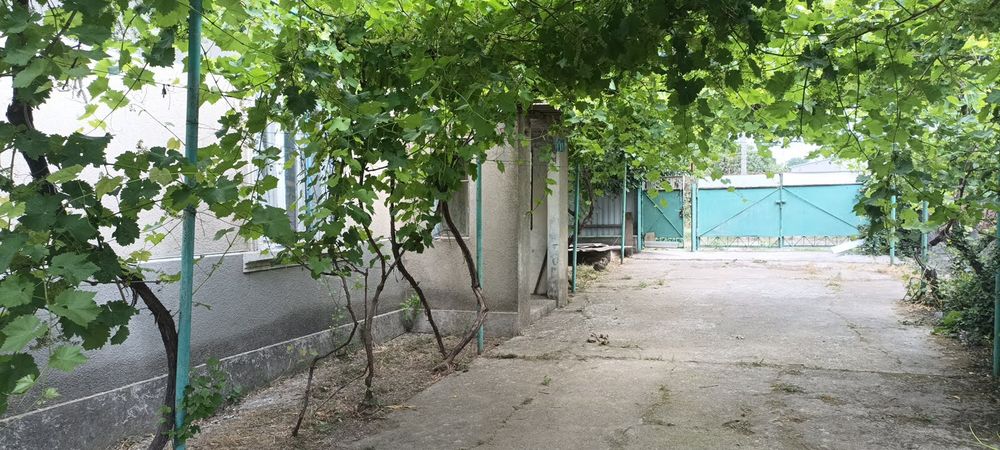 Срочно, дом 100кв.м.,в/у - 15000 у.е.