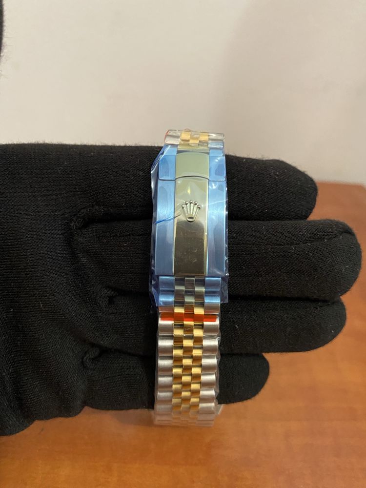 Rolex Datejust Two-Tone 41mm Champagne Dial *NOVO*