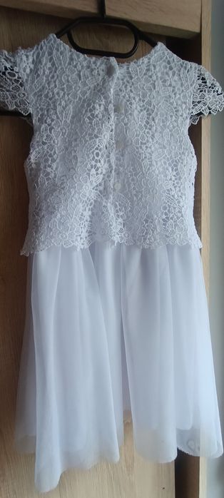 Biała sukienka 122