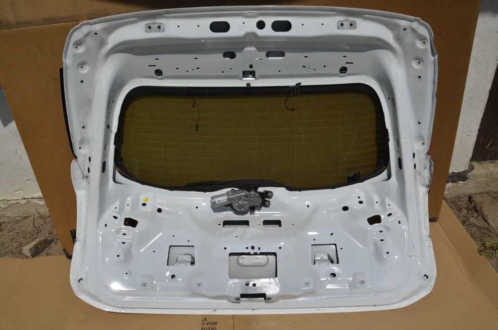 Klapa bagaznika FORD FOCUS IV MK4 KOMBI Szyba 2019r
