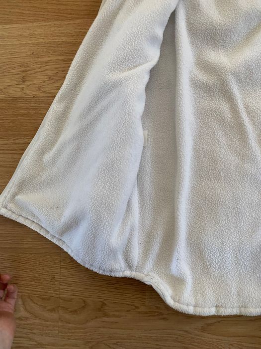 Біла жіноча безрукавка. Продаю терміново!