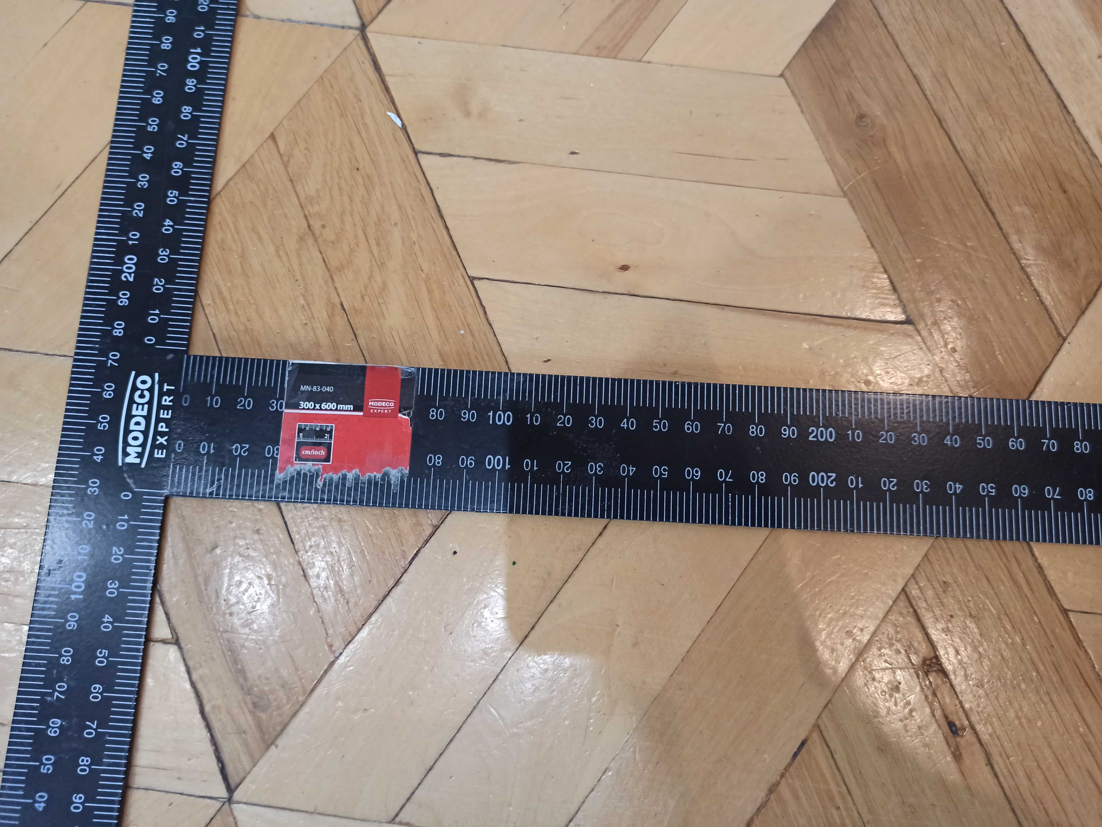 Kątownik z miarą w kształcie T 600x300mm