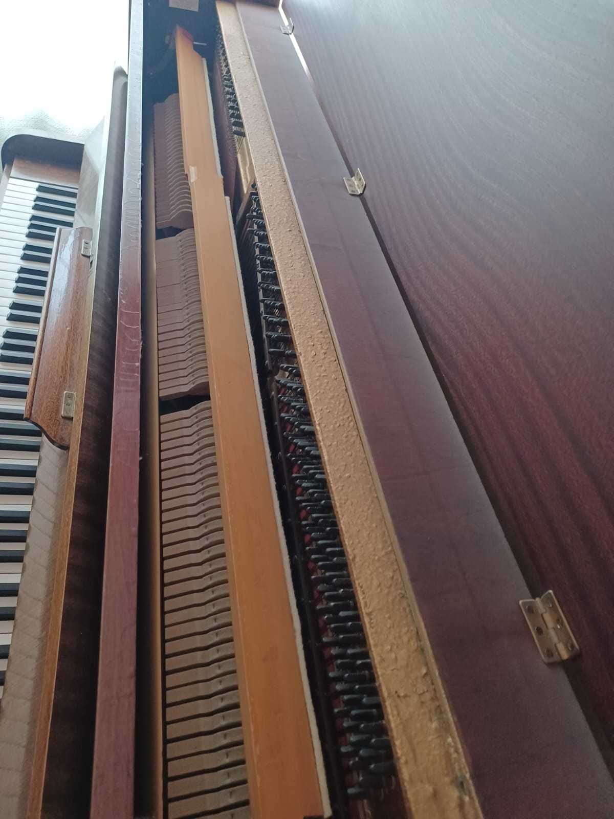Pianino "Gaveau Paris"