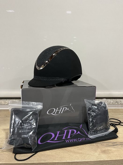 Toque equitação QHP preto c/glitter como novo